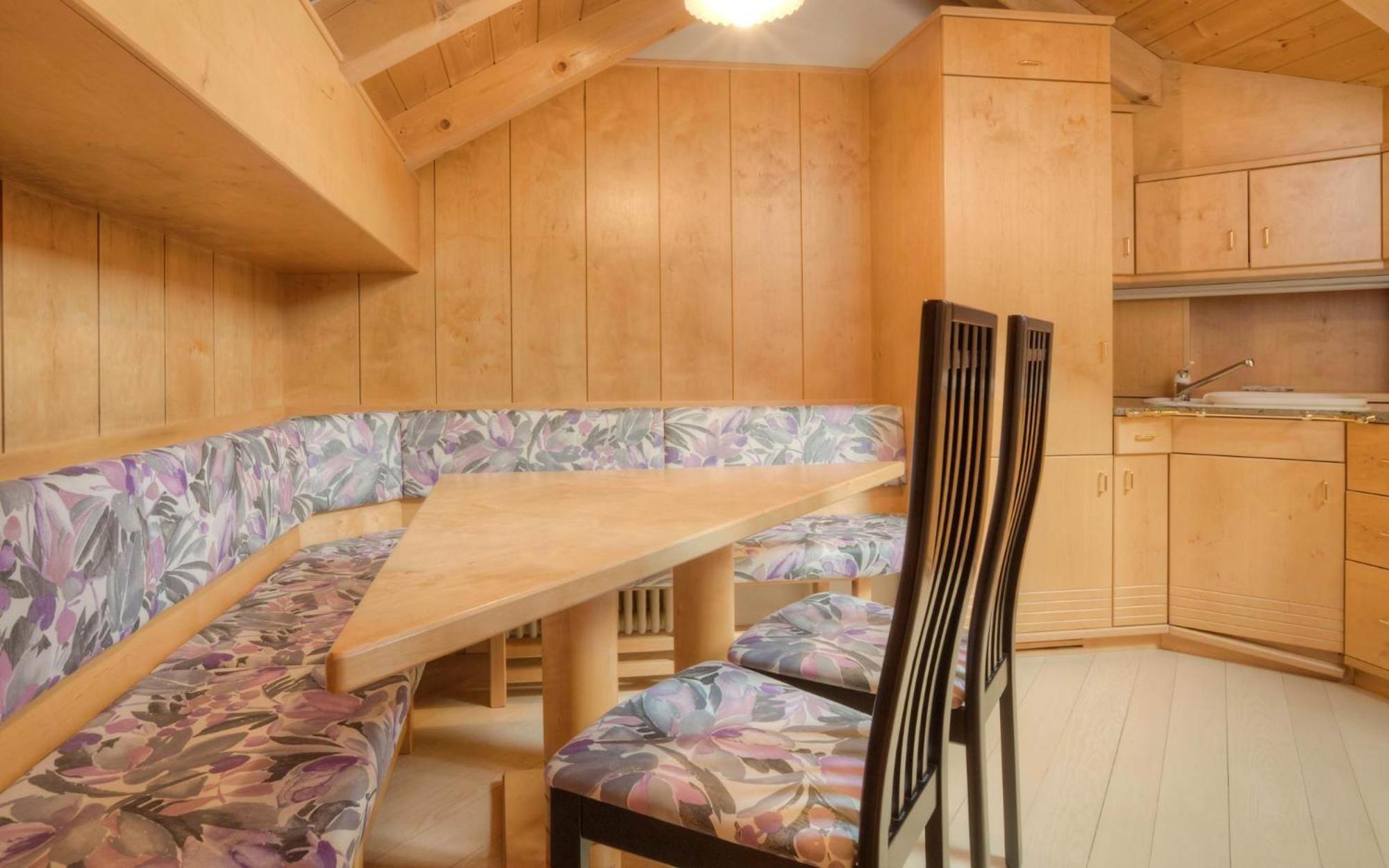 Ciasa La Ro Aparthotel 3*